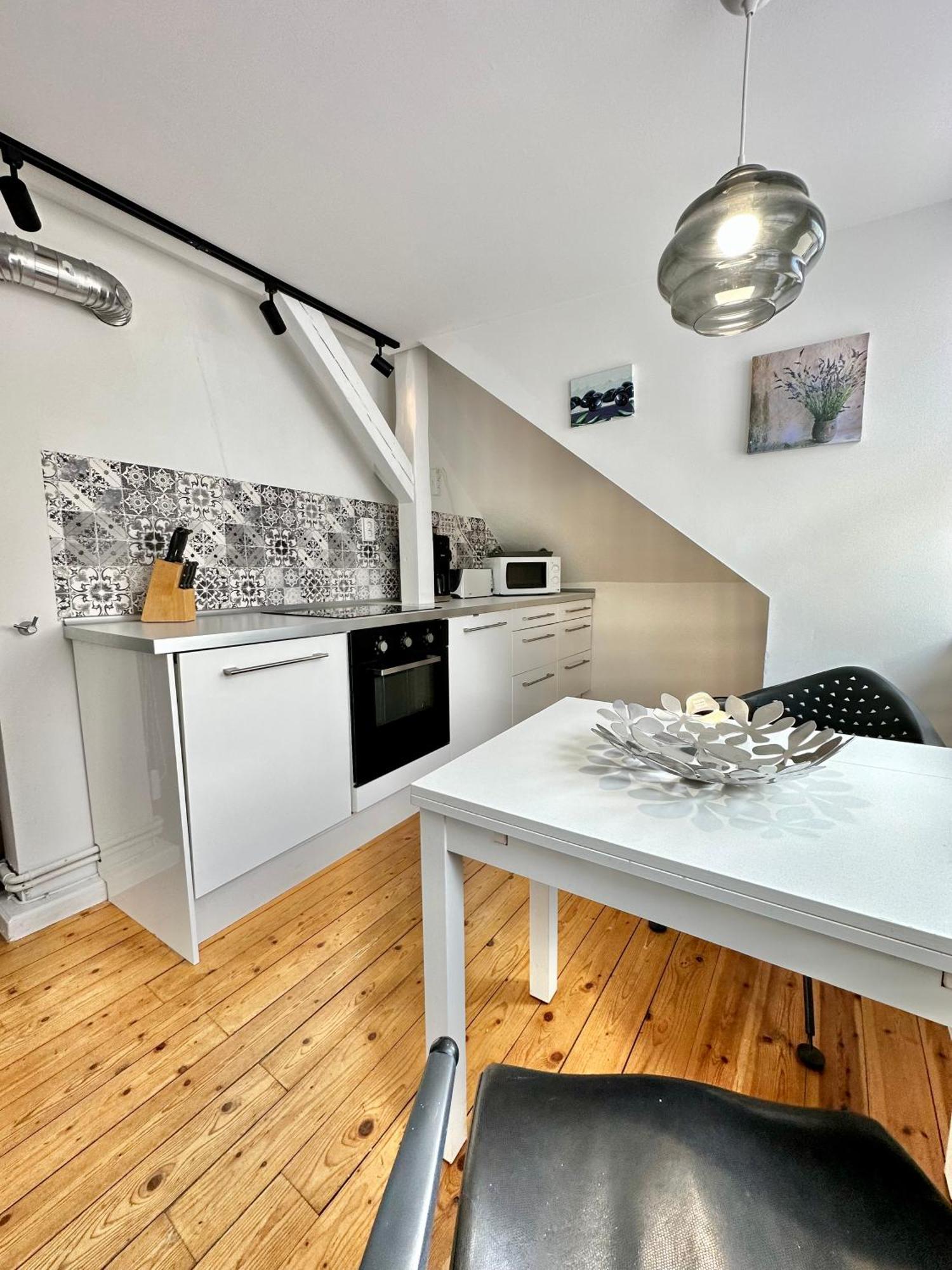 אולדנבורג Schoenes City-Apartment Mit 2 Schlafzimmer, Parkplatz, Ruhig Und Hell, D46-Dg מראה חיצוני תמונה